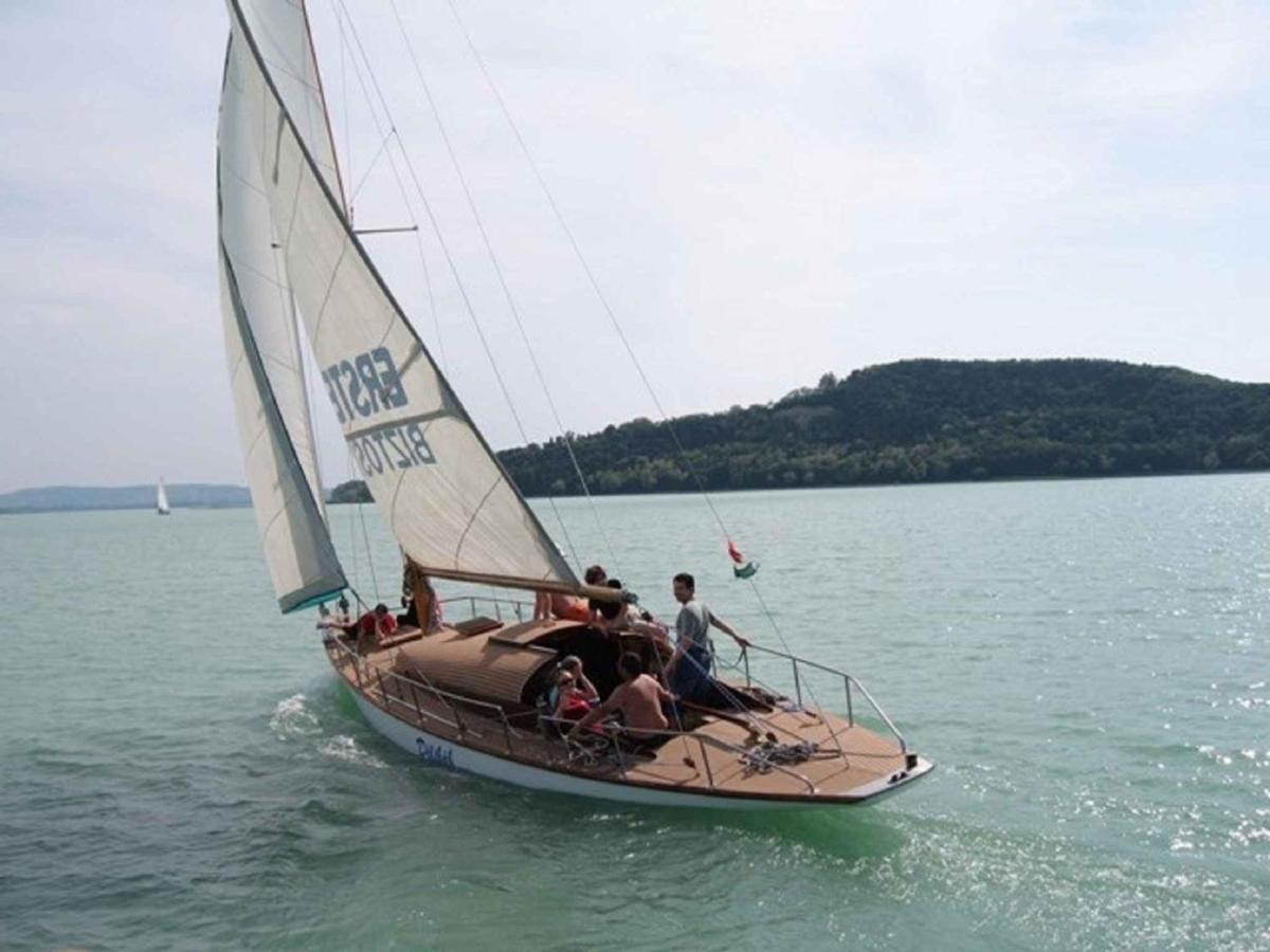 Apartment In Siofok/Balaton 19943 ภายนอก รูปภาพ