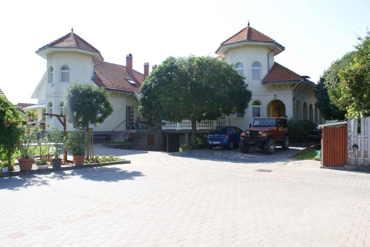 Apartment In Siofok/Balaton 19943 ภายนอก รูปภาพ
