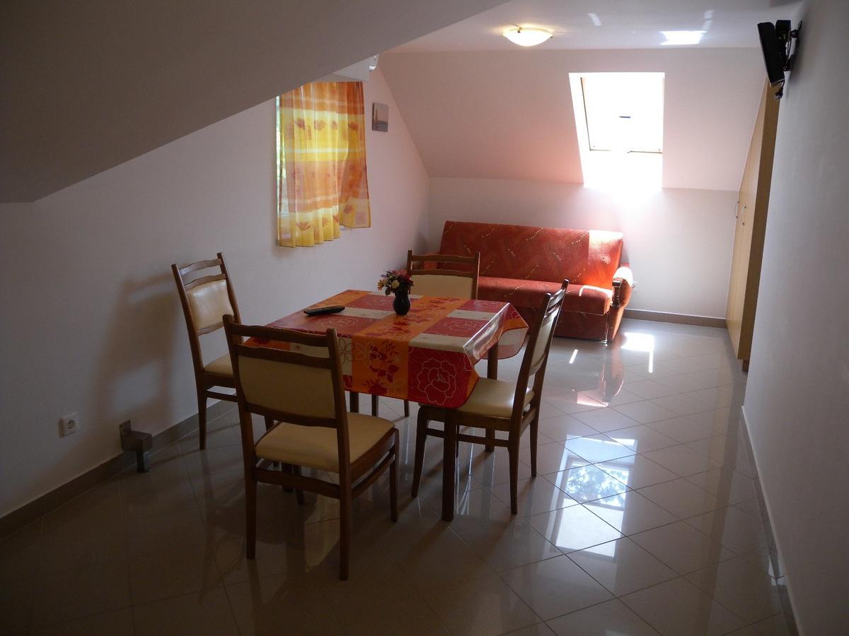 Apartment In Siofok/Balaton 19943 ภายนอก รูปภาพ